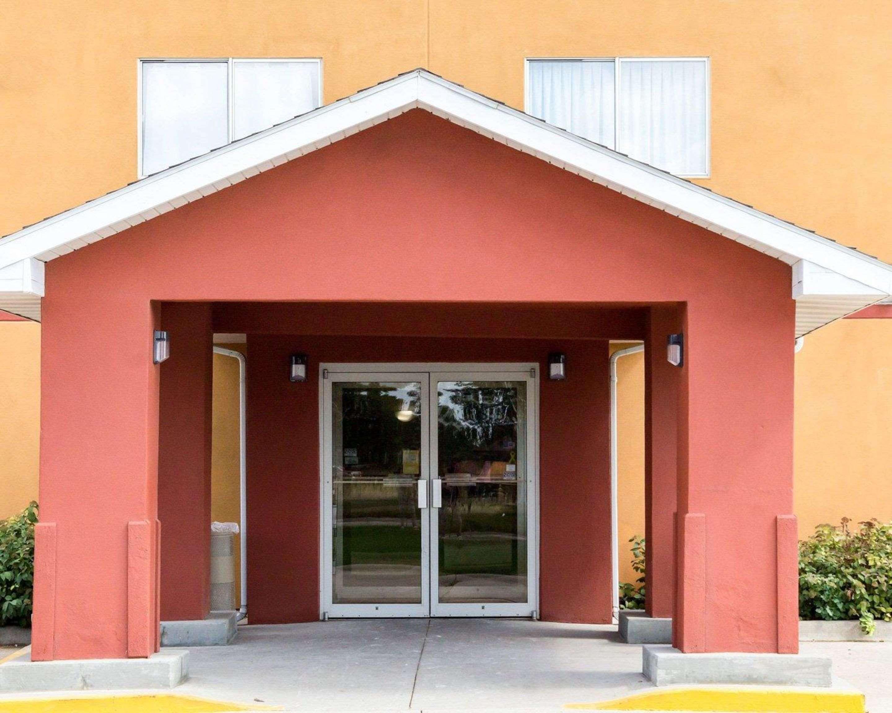 Quality Inn Brookings-University Экстерьер фото