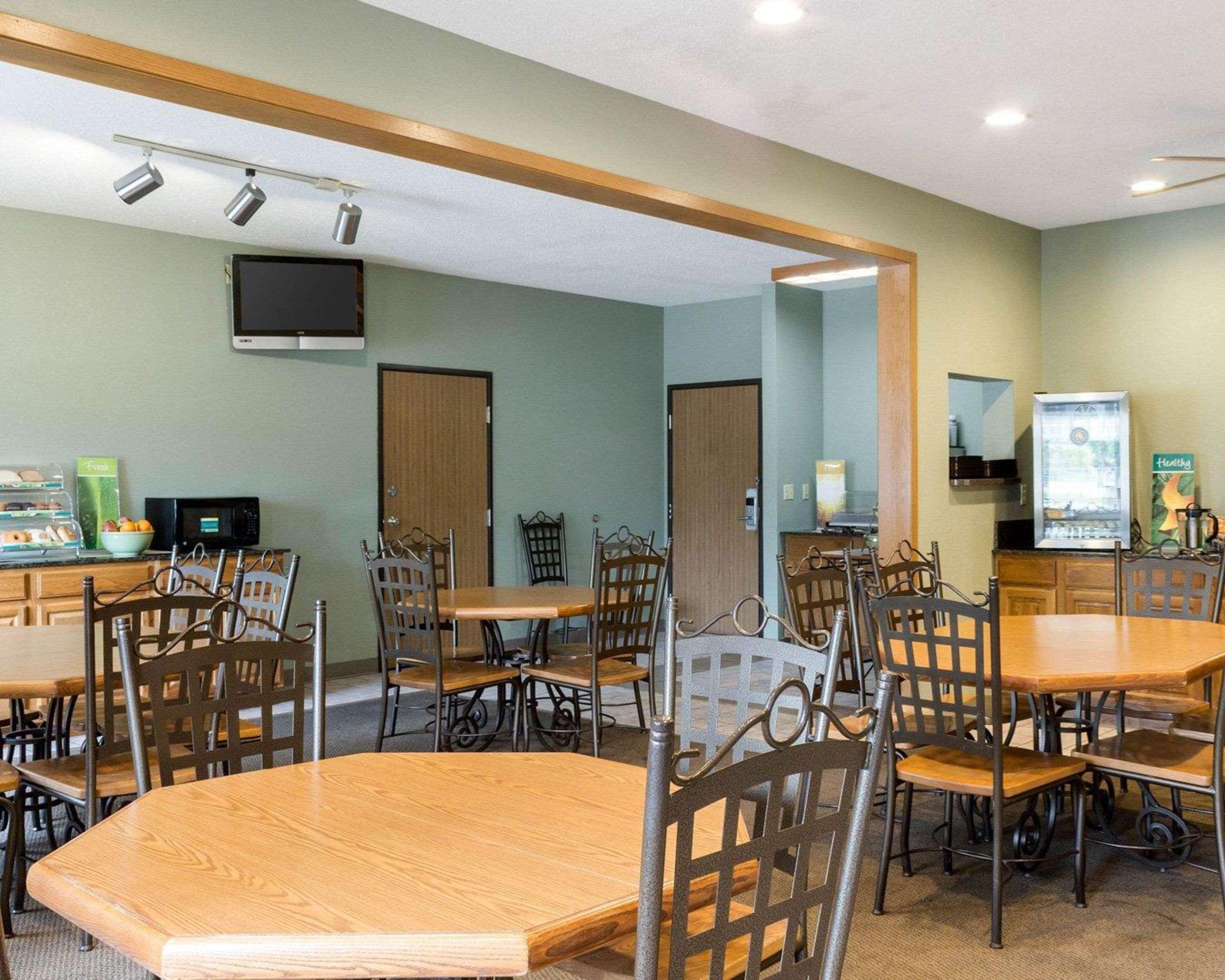 Quality Inn Brookings-University Экстерьер фото