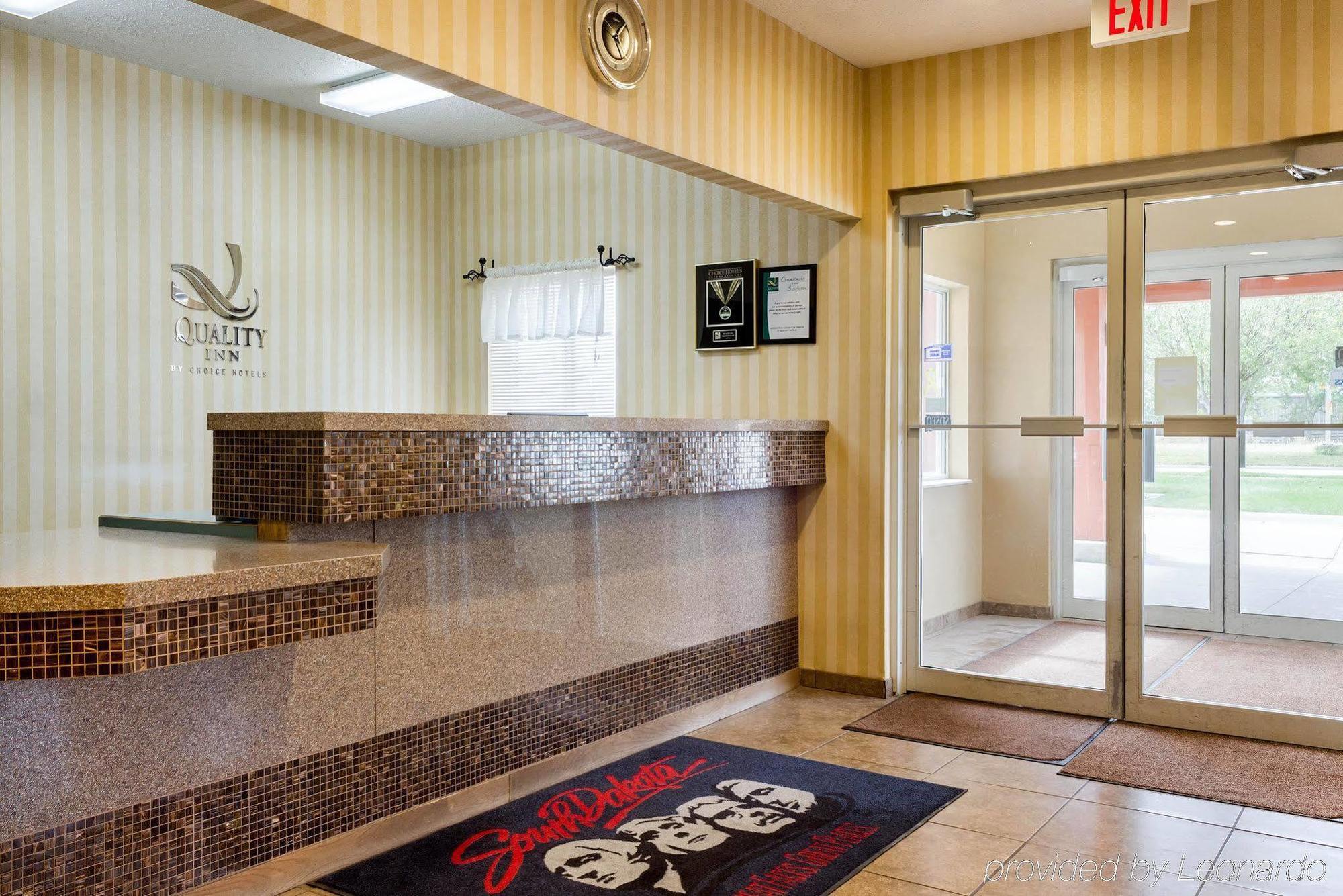 Quality Inn Brookings-University Экстерьер фото